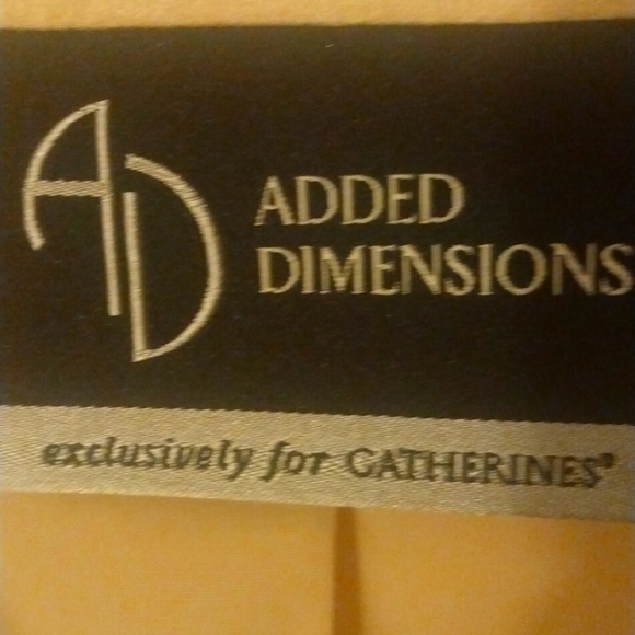 Tan suedette jacket fits size 2X/22W/24W - Picture 2 of 5